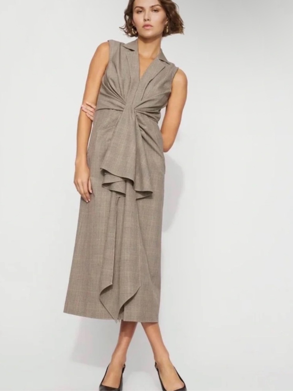 White House Black Market Sleeveless taupe Plaid Sleeveless midi dress size 4